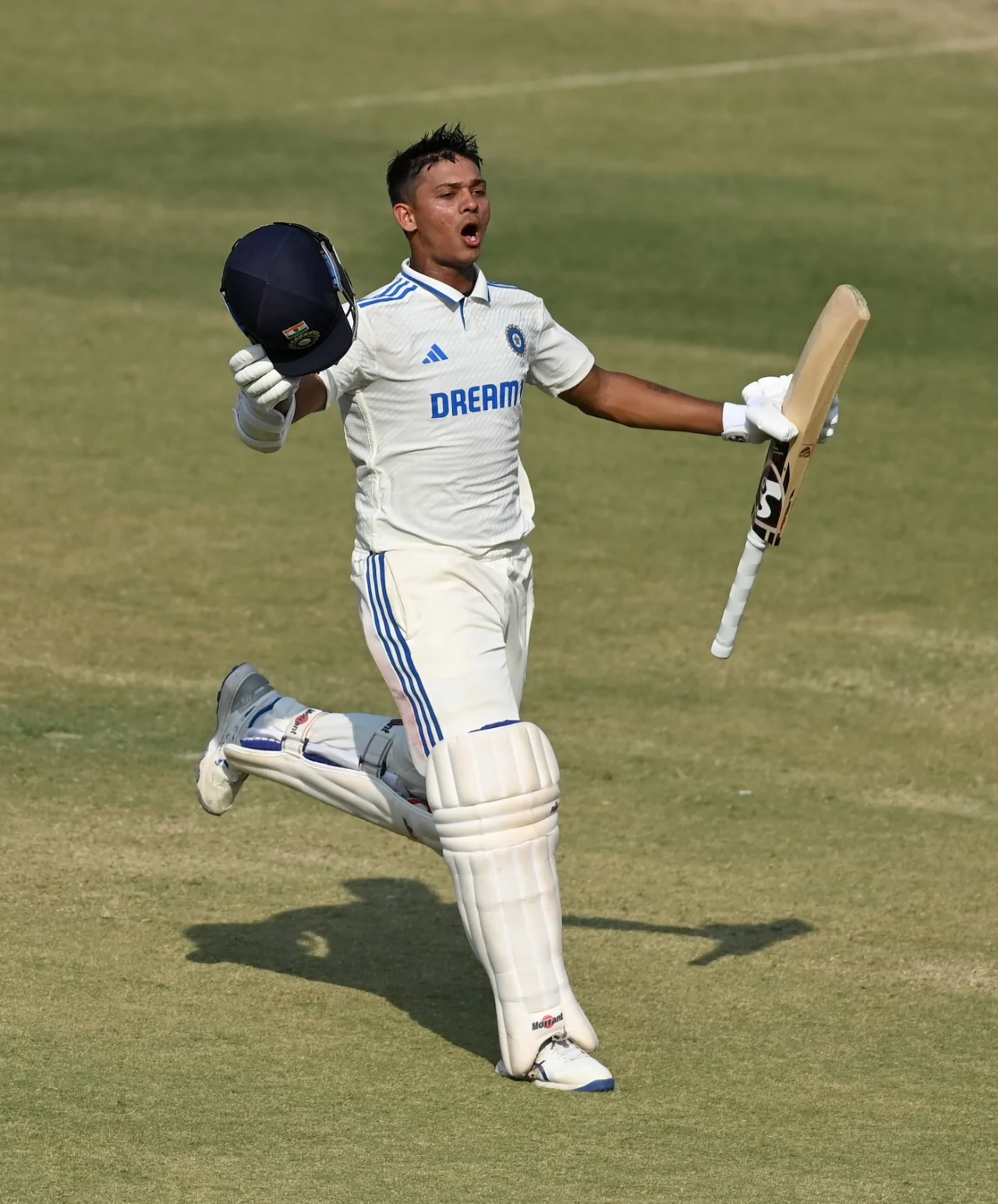 Yashasvi Jaiswal hits double century in Vizag Test